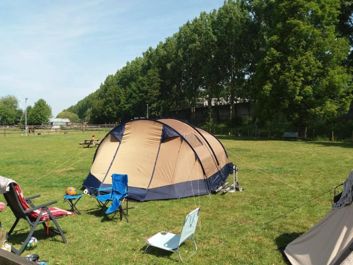 Bed And Breakfast En Camping In Waardenburg A2 Exterior foto